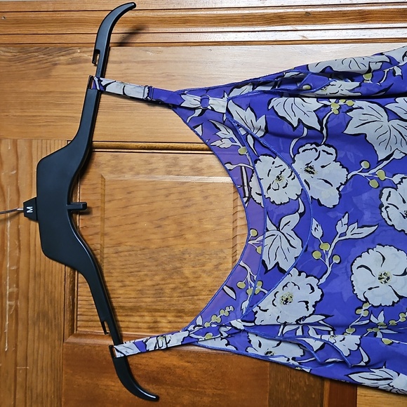 CAbi Vivid Violet Floral Cami Top With Adjustsble Straps - Picture 7 of 9